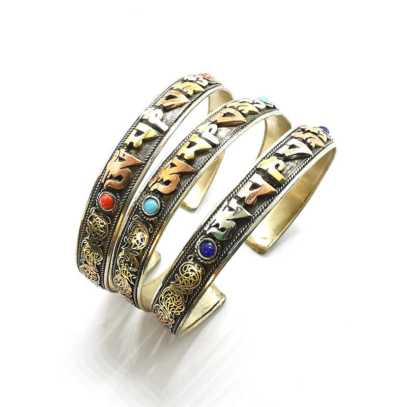 Tibetan Mantras Amulet Open Cu - Ethnic Fashion Com ulasan dan harga