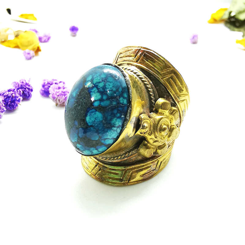 Tibetan Big Rings for Man Gold - Ethnic Fashion Com ulasan dan harga